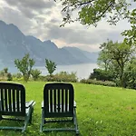 Iseolakerental - La Casina *